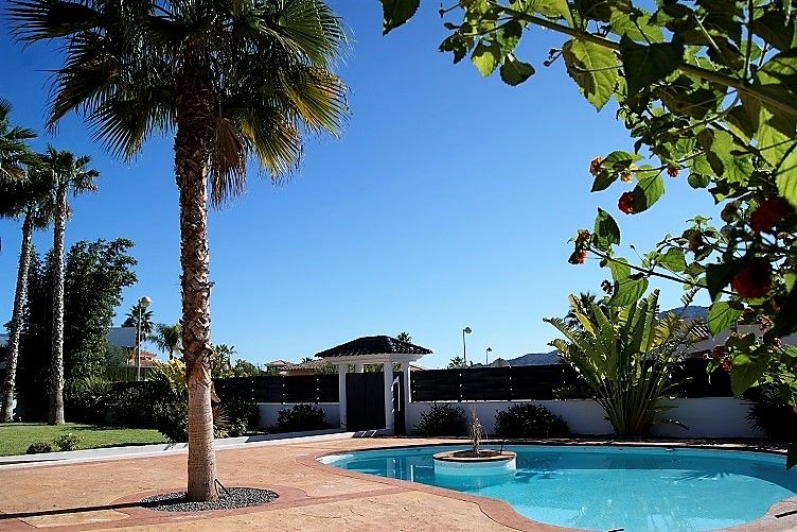 VILLA SPECTACULAIRE À ALFAZ DEL PI