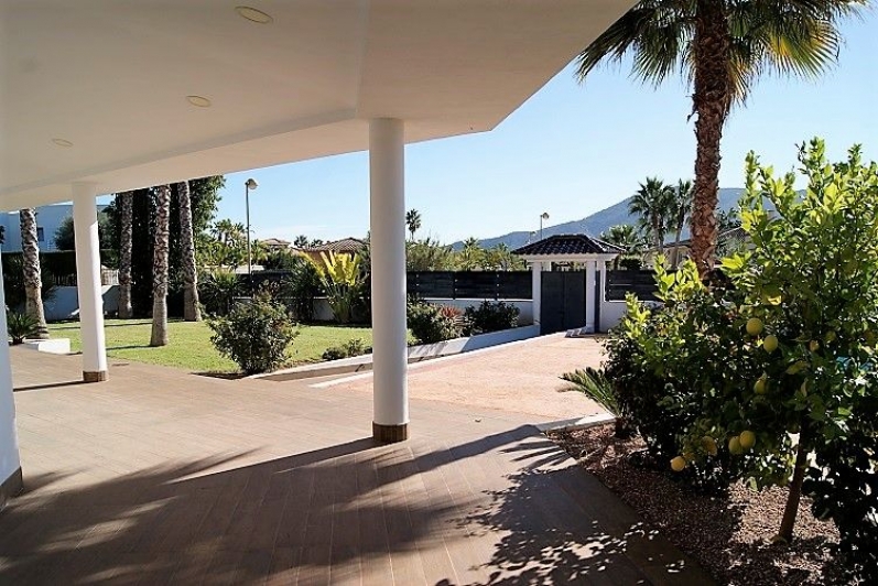 VILLA SPECTACULAIRE À ALFAZ DEL PI