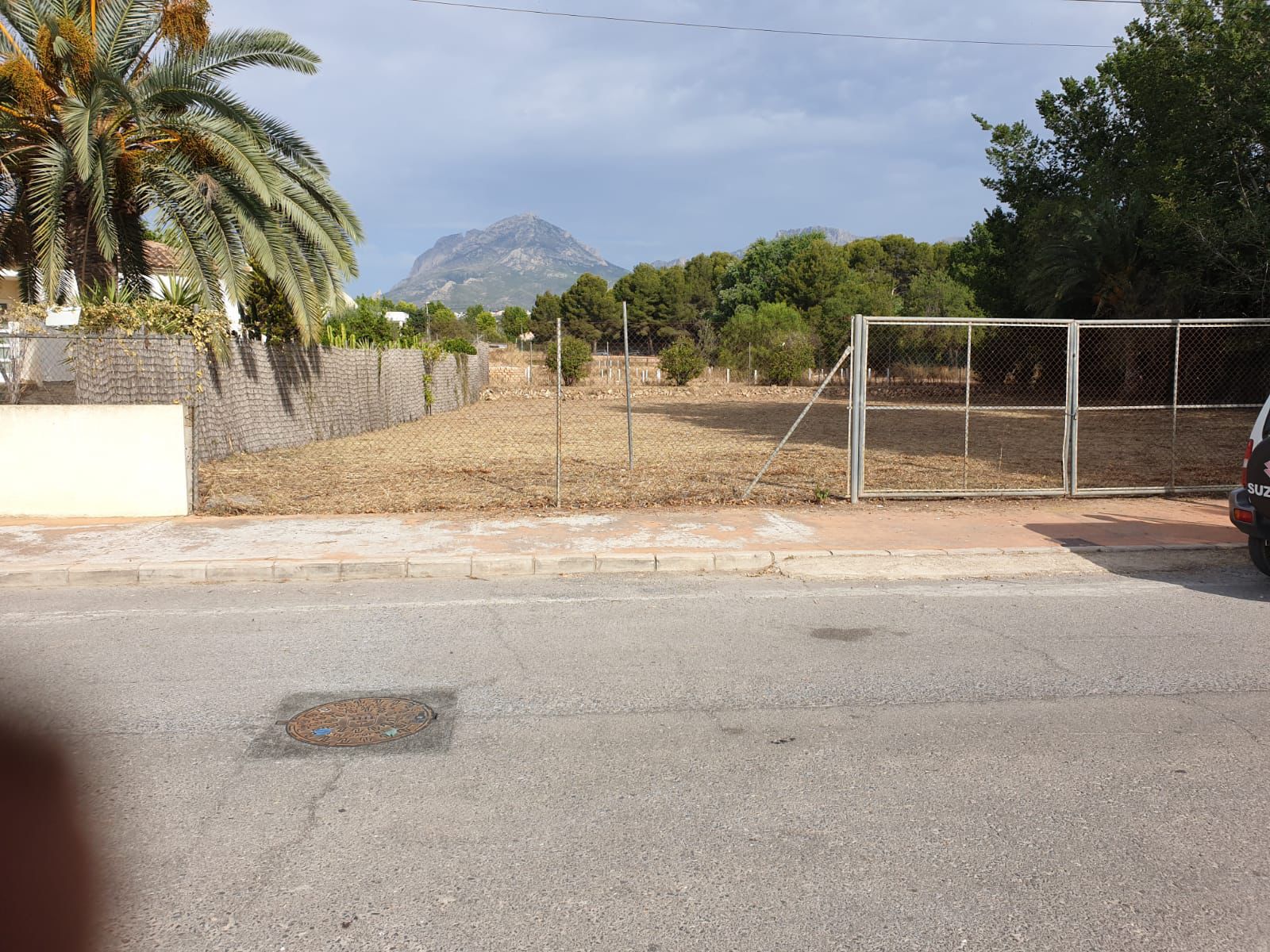 Parcela urbana en la Urbanización Arabi en Alfaz del Pi