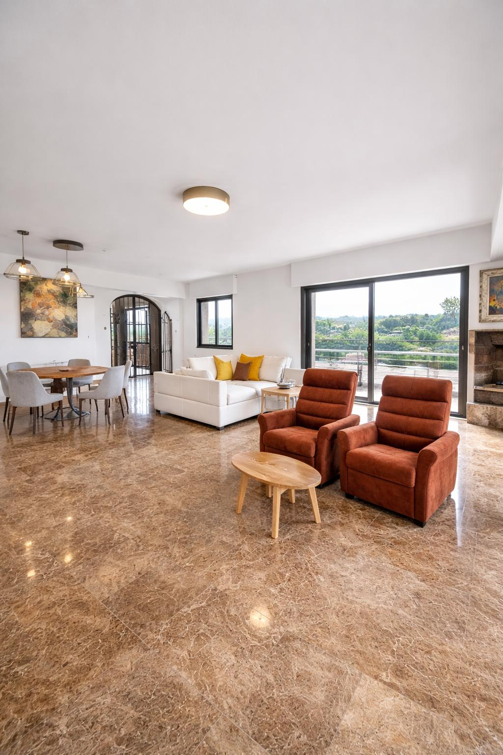 Villa moderna y espaciosa totalmente reformada en La Nucía