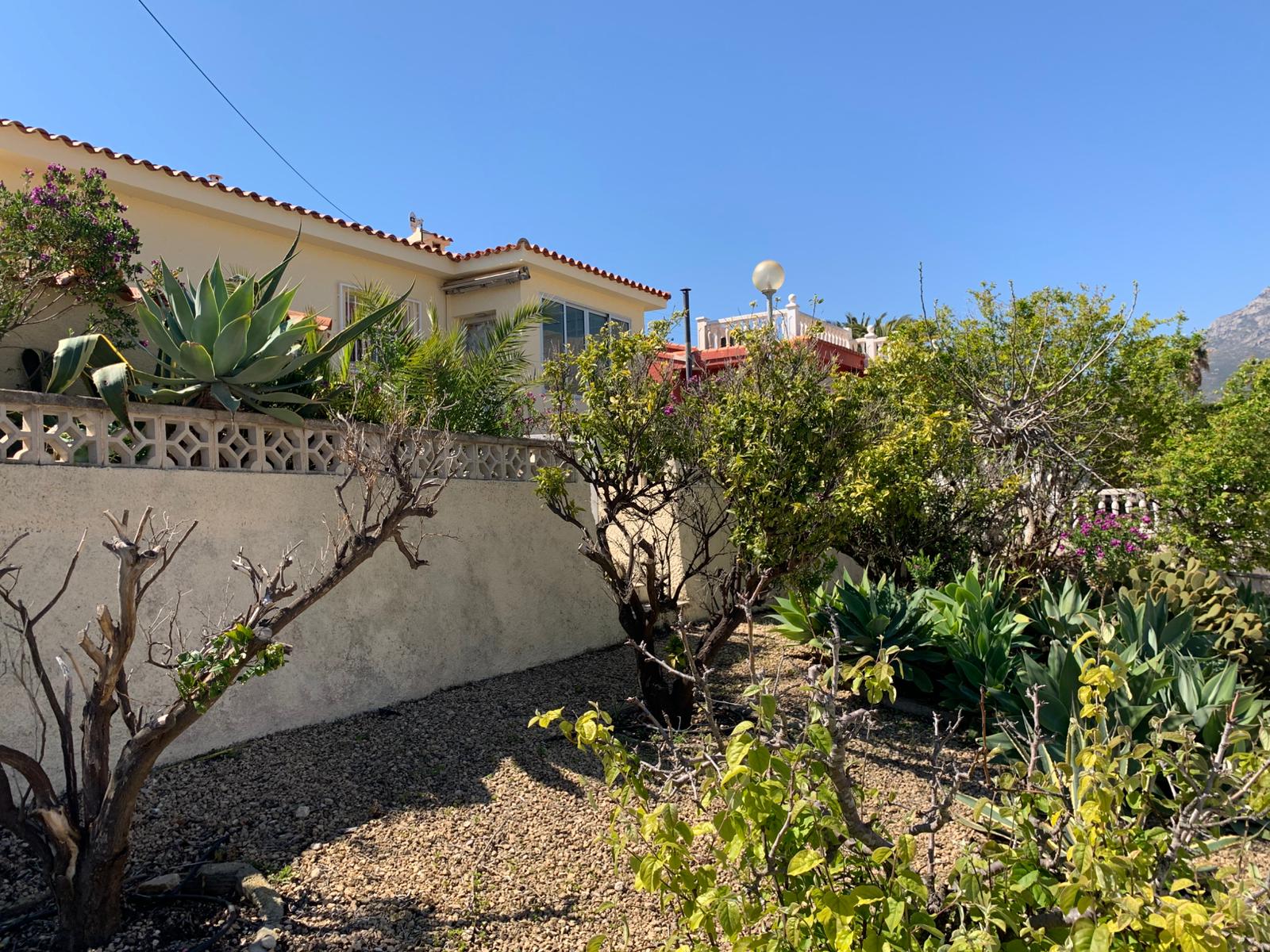 Venta - Bonita casa adosada en La Nucía