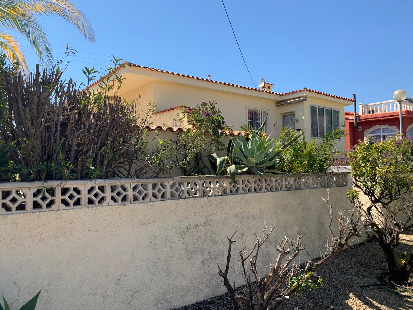 Venta - Bonita casa adosada en La Nucía
