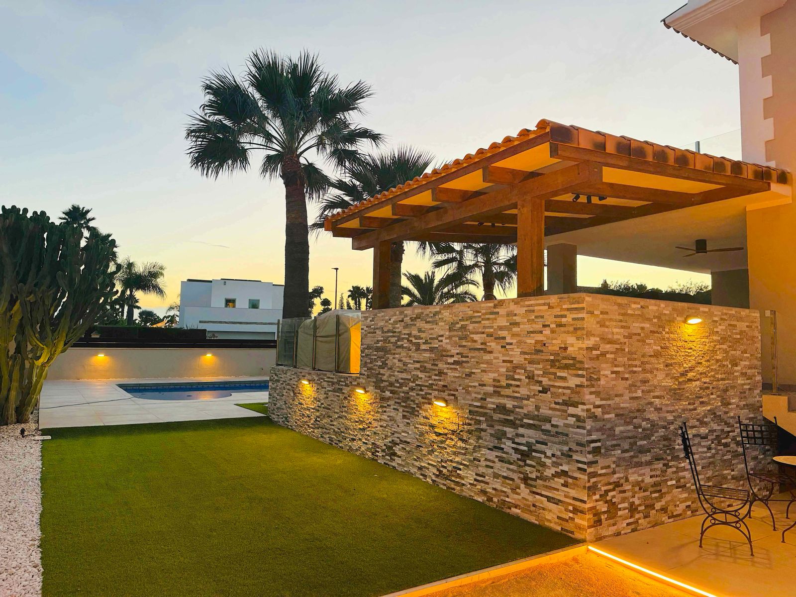 Exclusiva villa reformada en Alfaz del Pi
