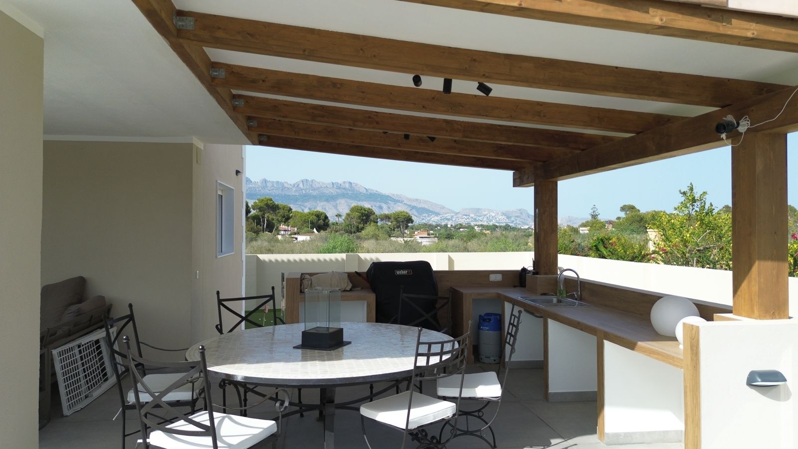 Exclusiva villa reformada en Alfaz del Pi