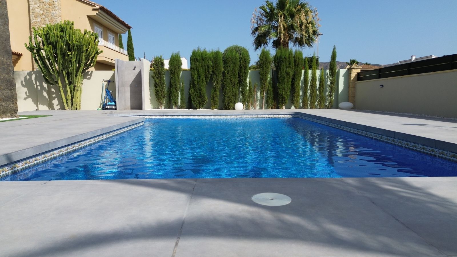 Exclusiva villa reformada en Alfaz del Pi
