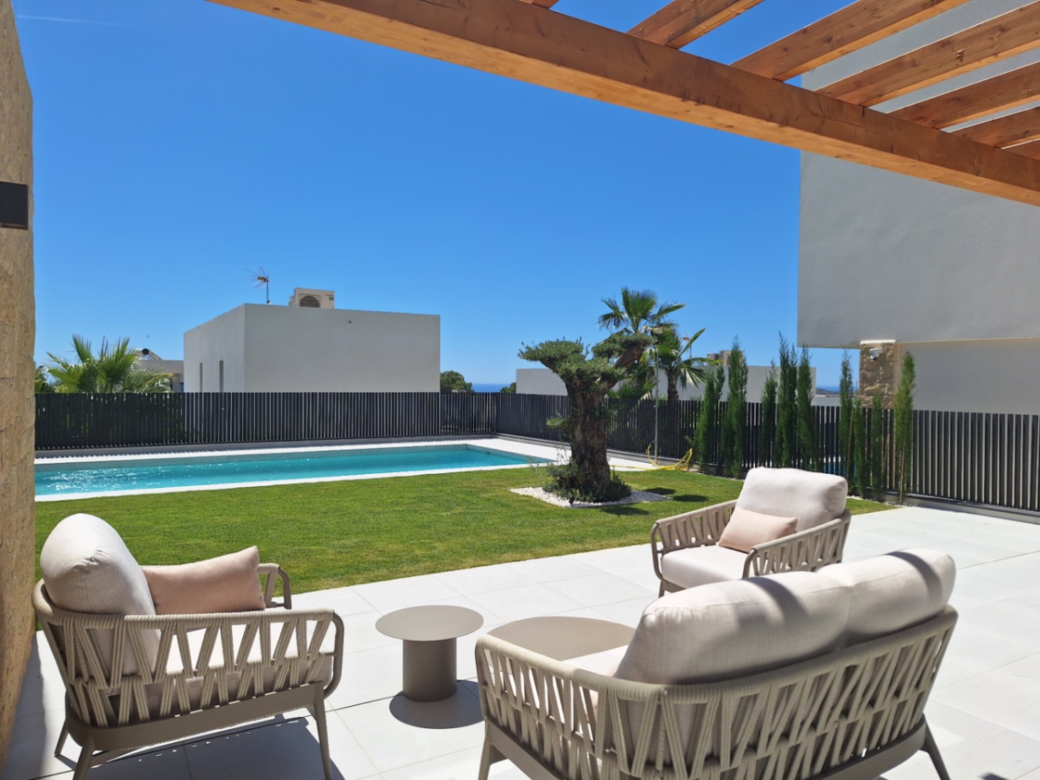 Nueva construcción de 15 villas independientes en Sierra Cortina