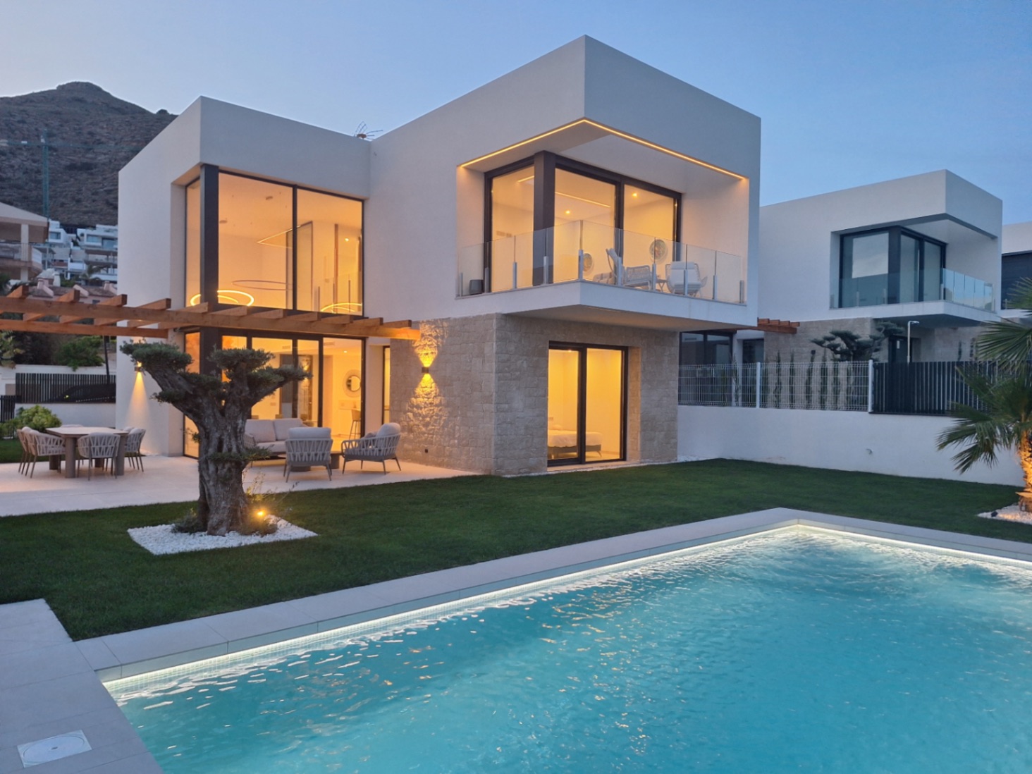 Nueva construcción de 15 villas independientes en Sierra Cortina