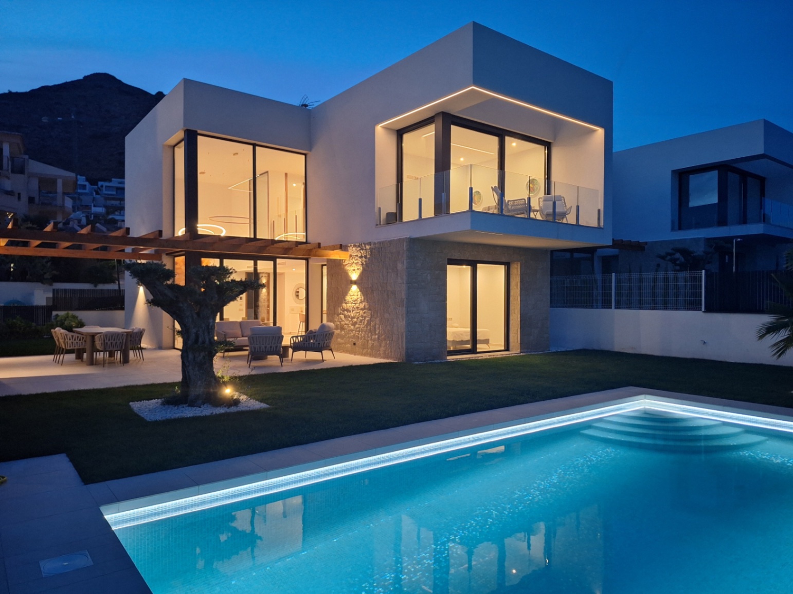 Nueva construcción de 15 villas independientes en Sierra Cortina