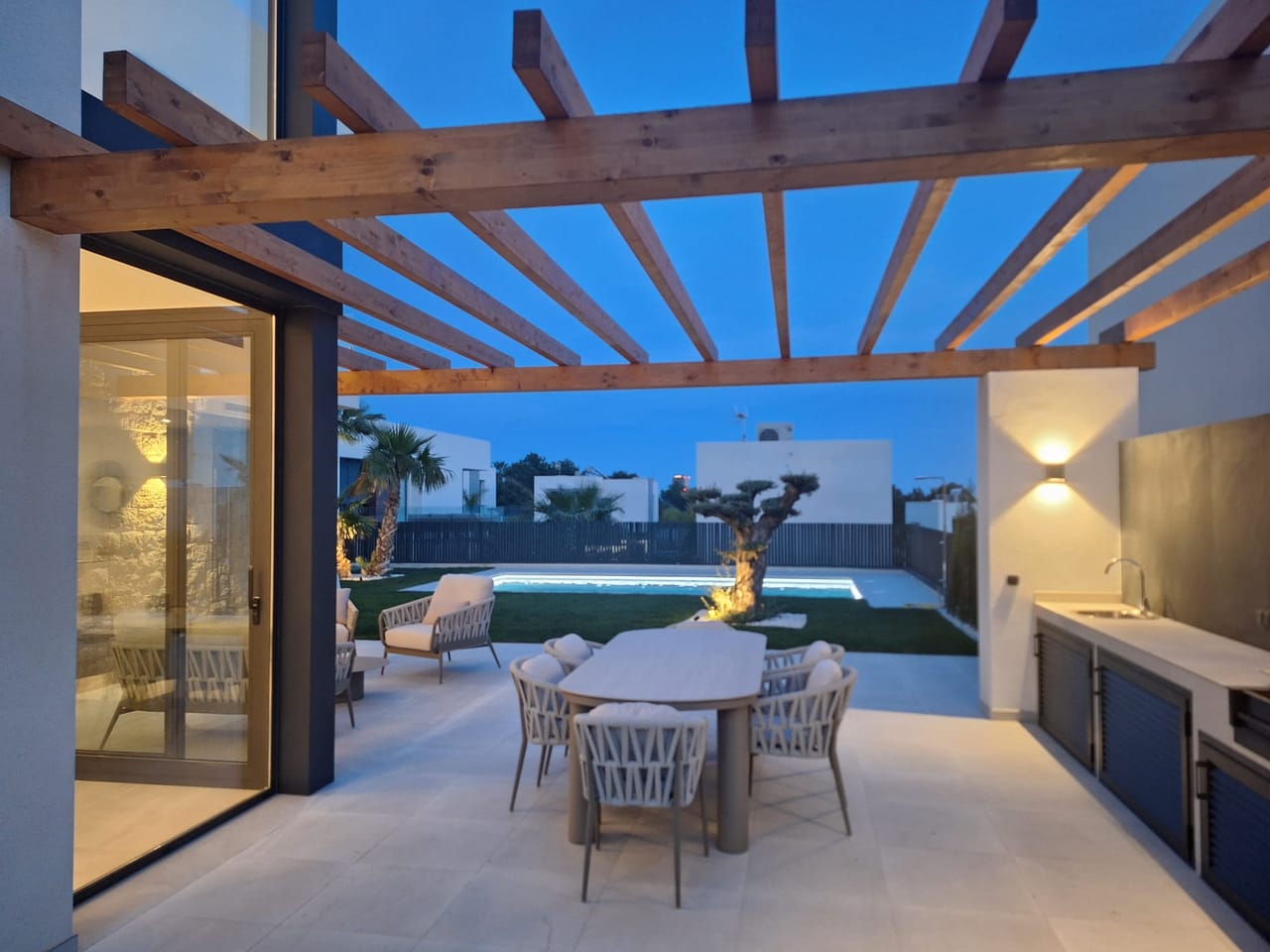 Nueva construcción de 15 villas independientes en Sierra Cortina