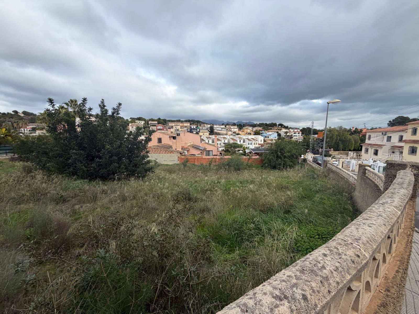 Parcela urbana de 842 m² en La Nucía