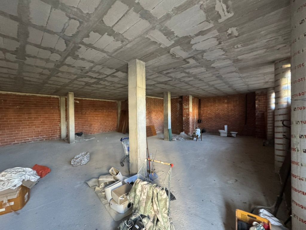 Local con proyecto para 3 viviendas en el centro de Alfaz del Pi - Imagen 8