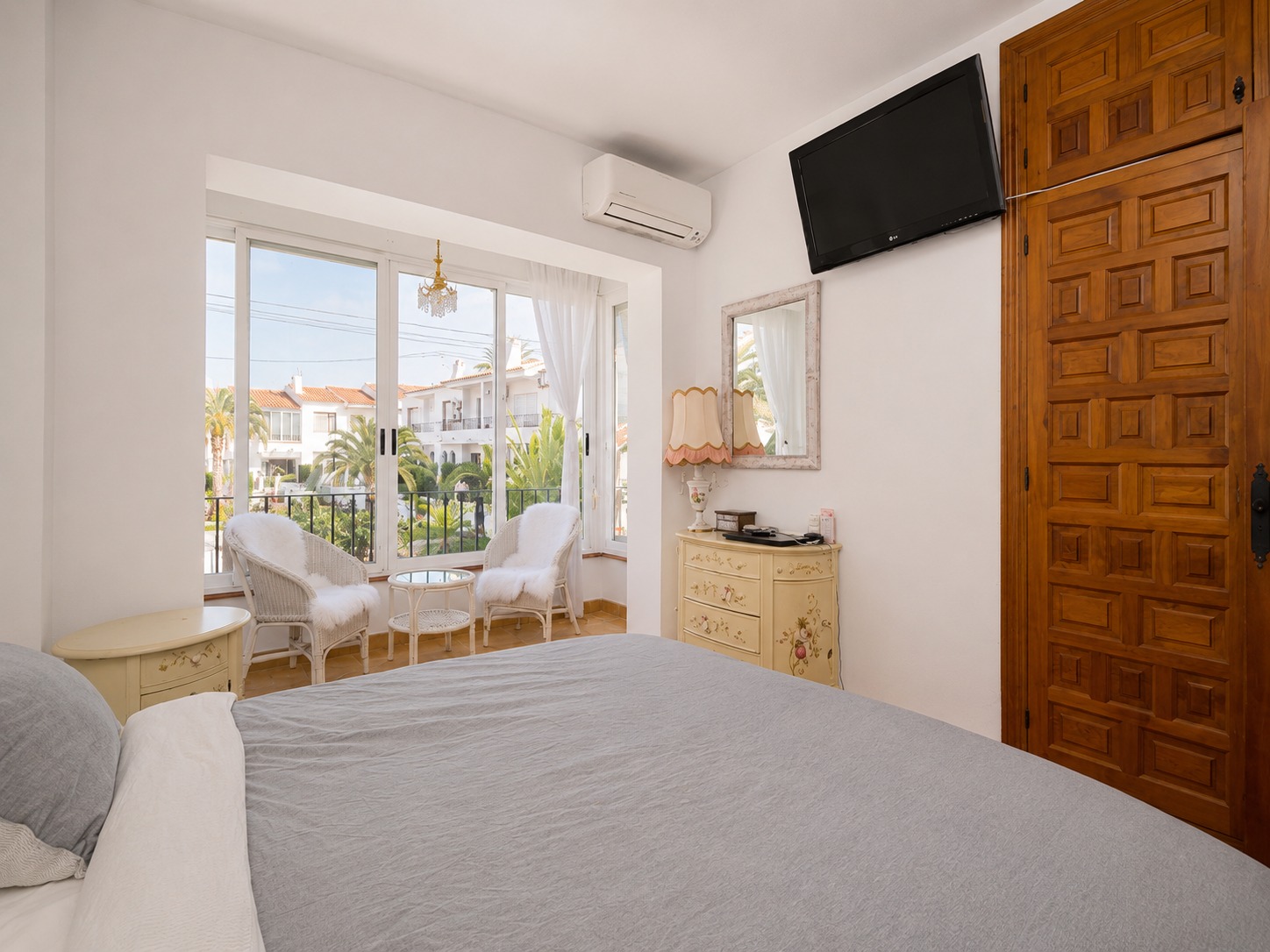 Casa adosada en excelente estado a pocos pasos del centro y de la playa - Imagen 15