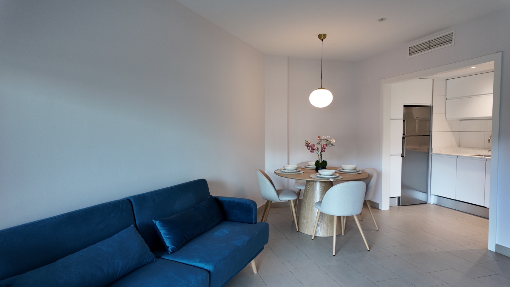 Moderno apartamento en el centro de Albir - Imagen 4