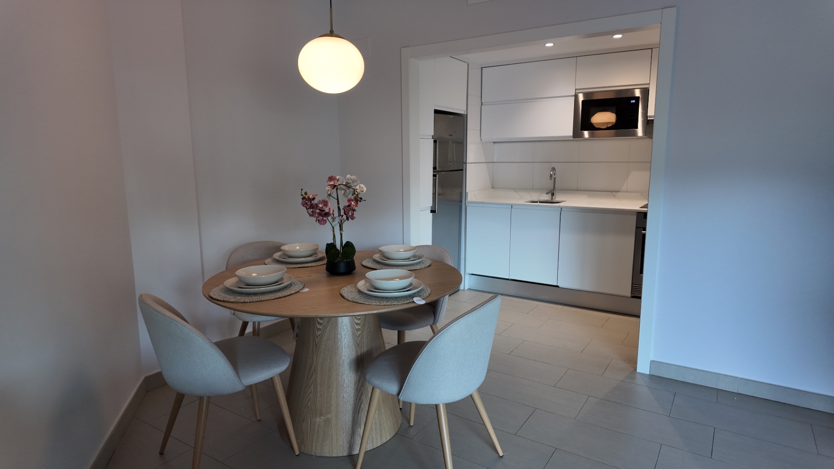 Moderno apartamento en el centro de Albir - Imagen 2
