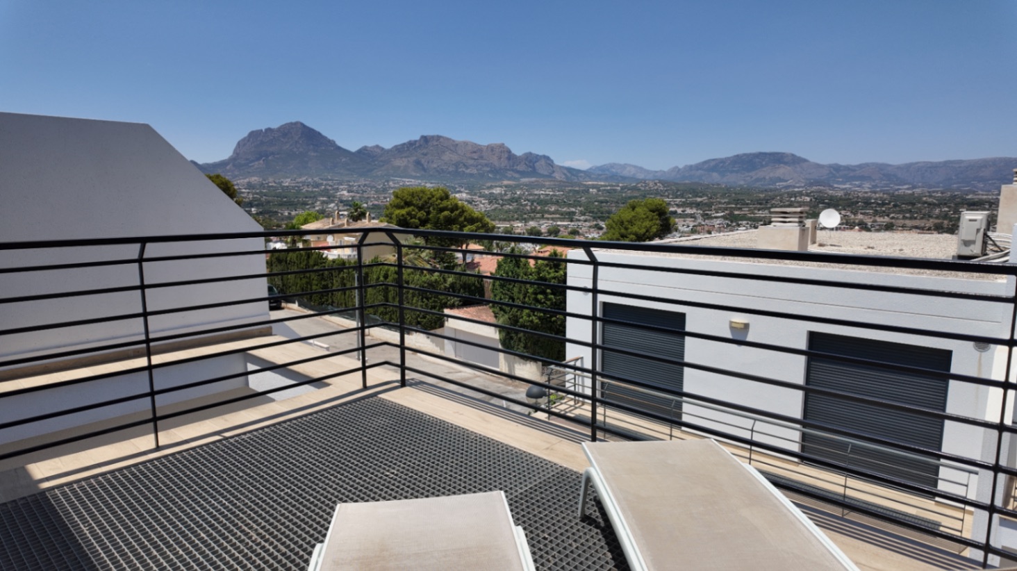 Moderna vivienda en urbanización privada en El Albir - Imagen 23