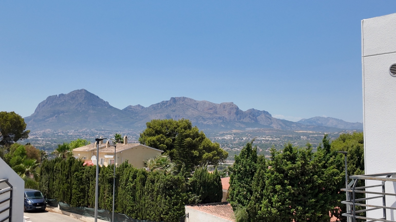 Moderna vivienda en urbanización privada en El Albir - Imagen 27
