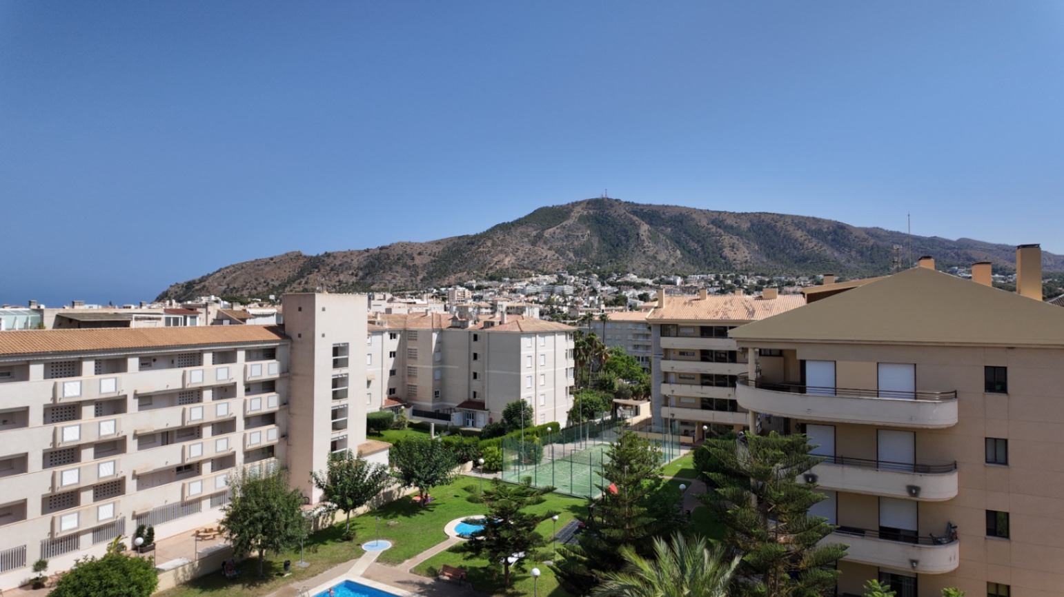 Sjarmerende toppleilighet i sentrum av Albir