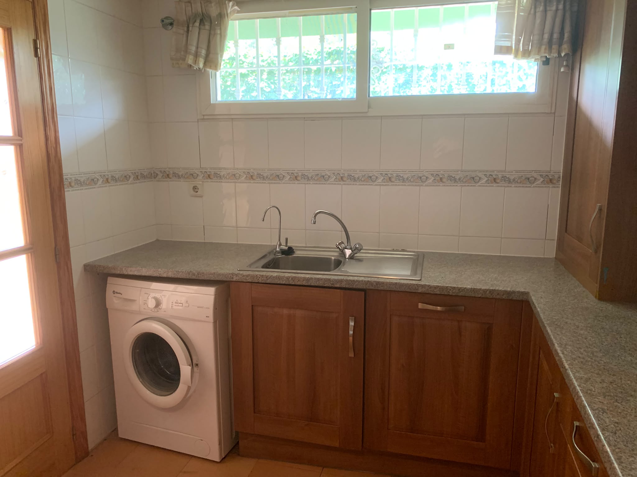 Erdgeschosswohnung mit Gemeinschaftspool in Alfaz del Pi