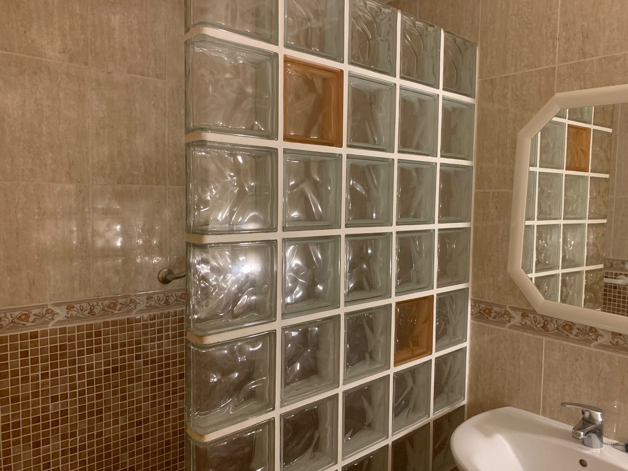 Erdgeschosswohnung mit Gemeinschaftspool in Alfaz del Pi