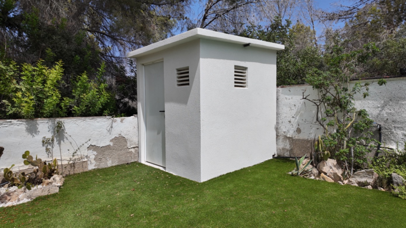 Única villa de estilo castillo moderno en El Albir