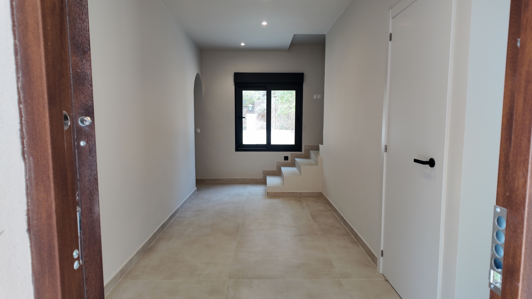 Única villa de estilo castillo moderno en El Albir