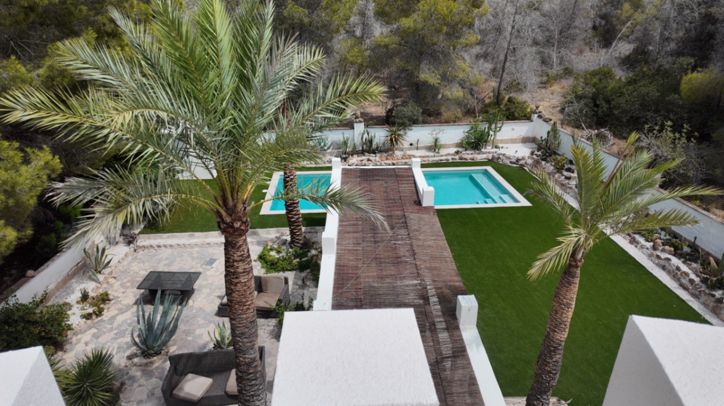 Única villa de estilo castillo moderno en El Albir