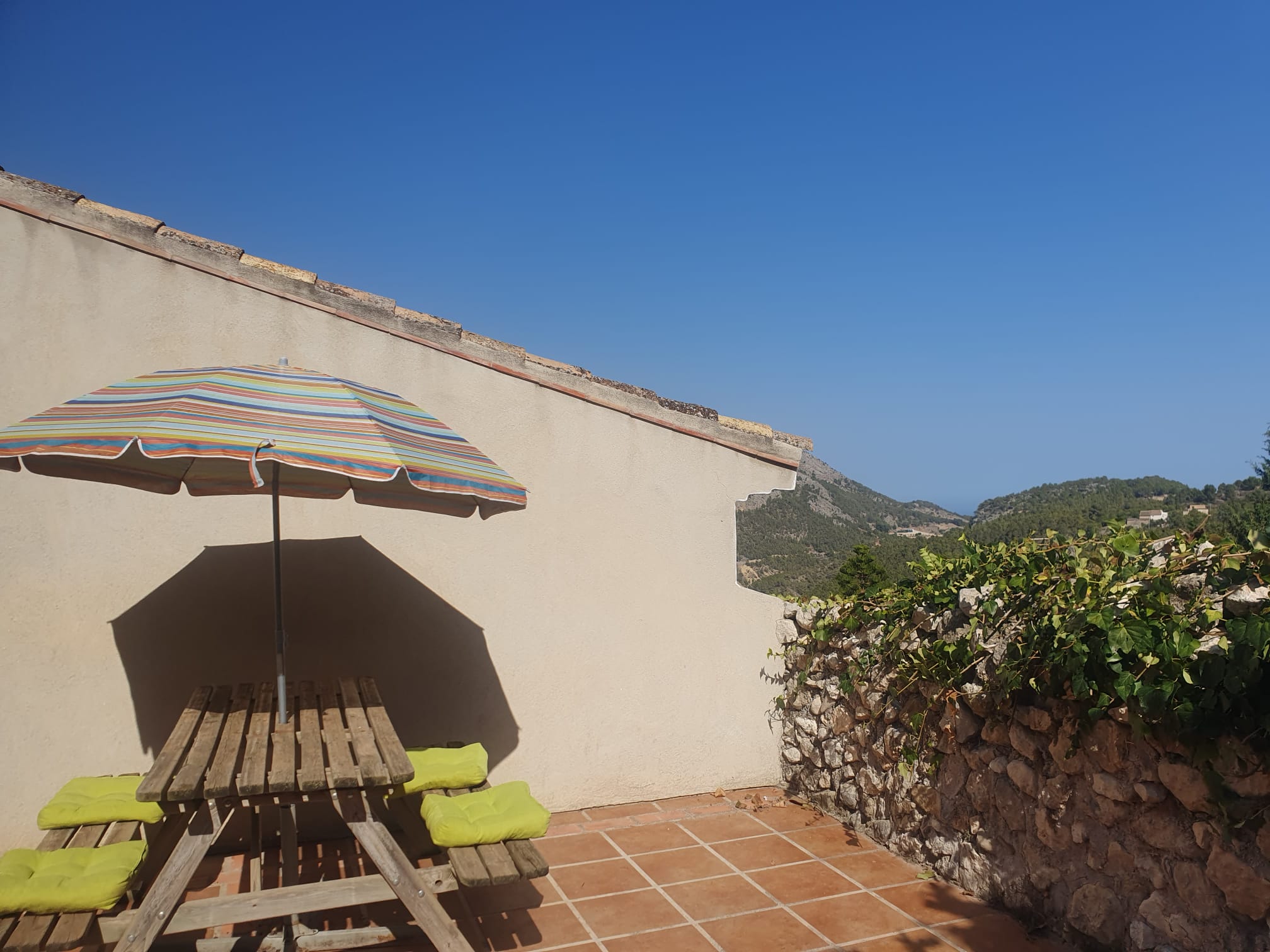 Maison de campagne à Guadalest rénovée avec vue sur la mer et la montagne