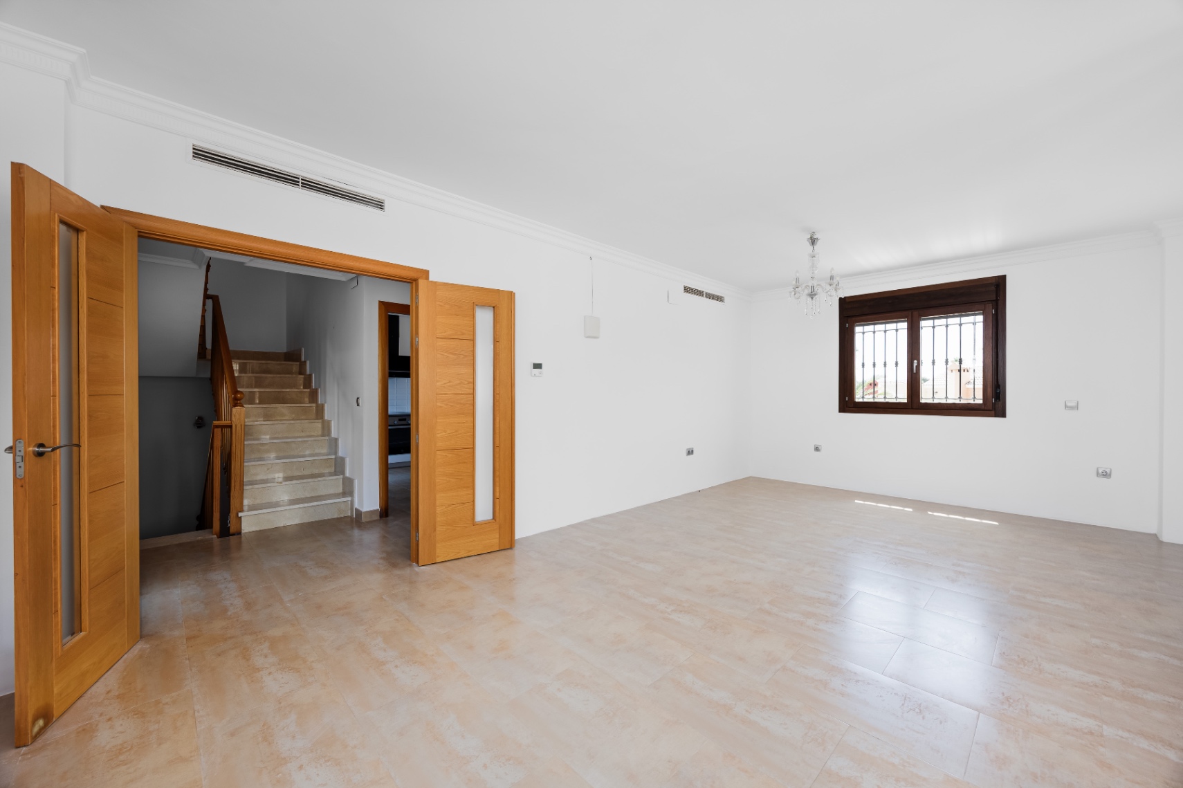 Renovated townhouse with private pool and views of the Mediterranean in the Scandinavian Colony of Alfaz del Pi.