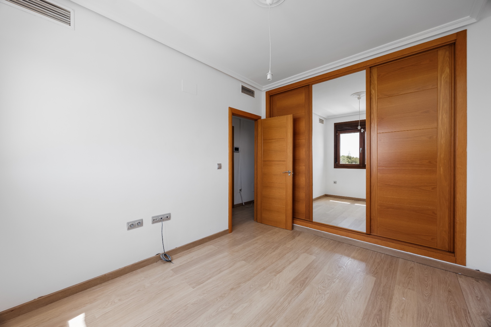 Renovated townhouse with private pool and views of the Mediterranean in the Scandinavian Colony of Alfaz del Pi.