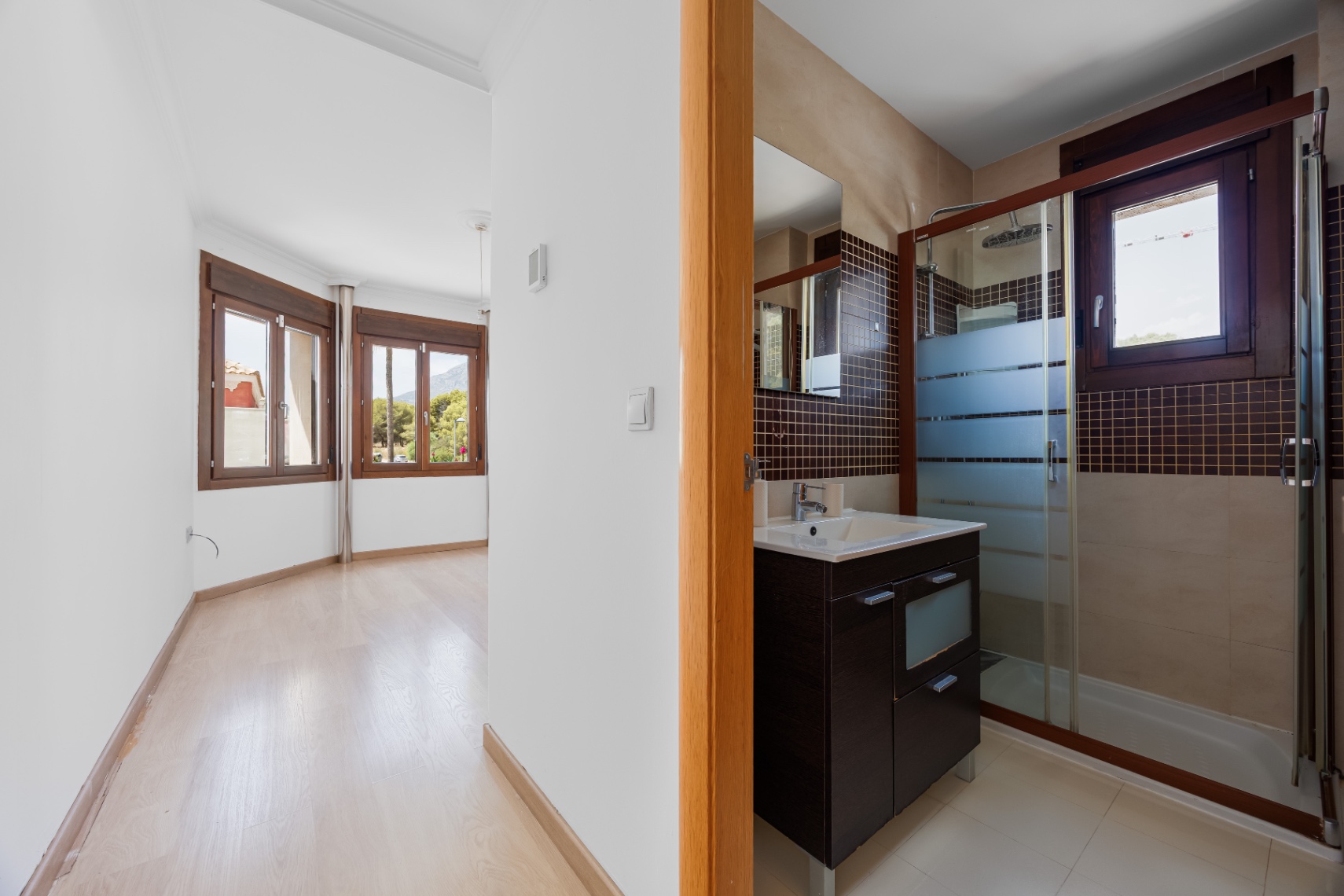 Renovated townhouse with private pool and views of the Mediterranean in the Scandinavian Colony of Alfaz del Pi.