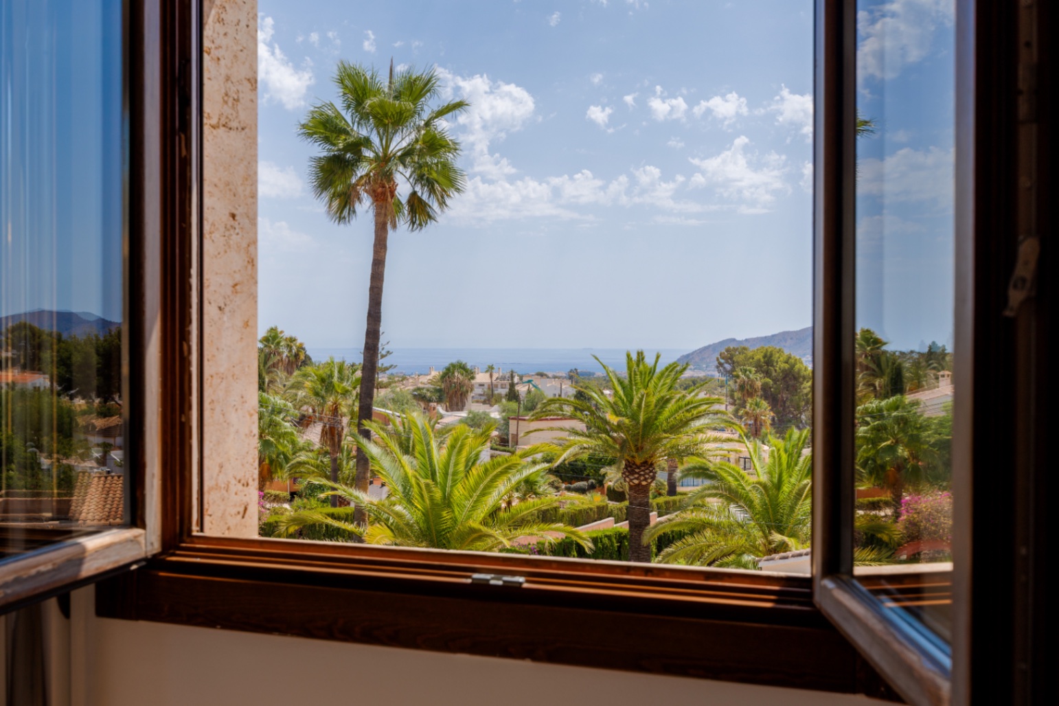Semi-detached chalet renovated with private pool in Alfaz del Pi
