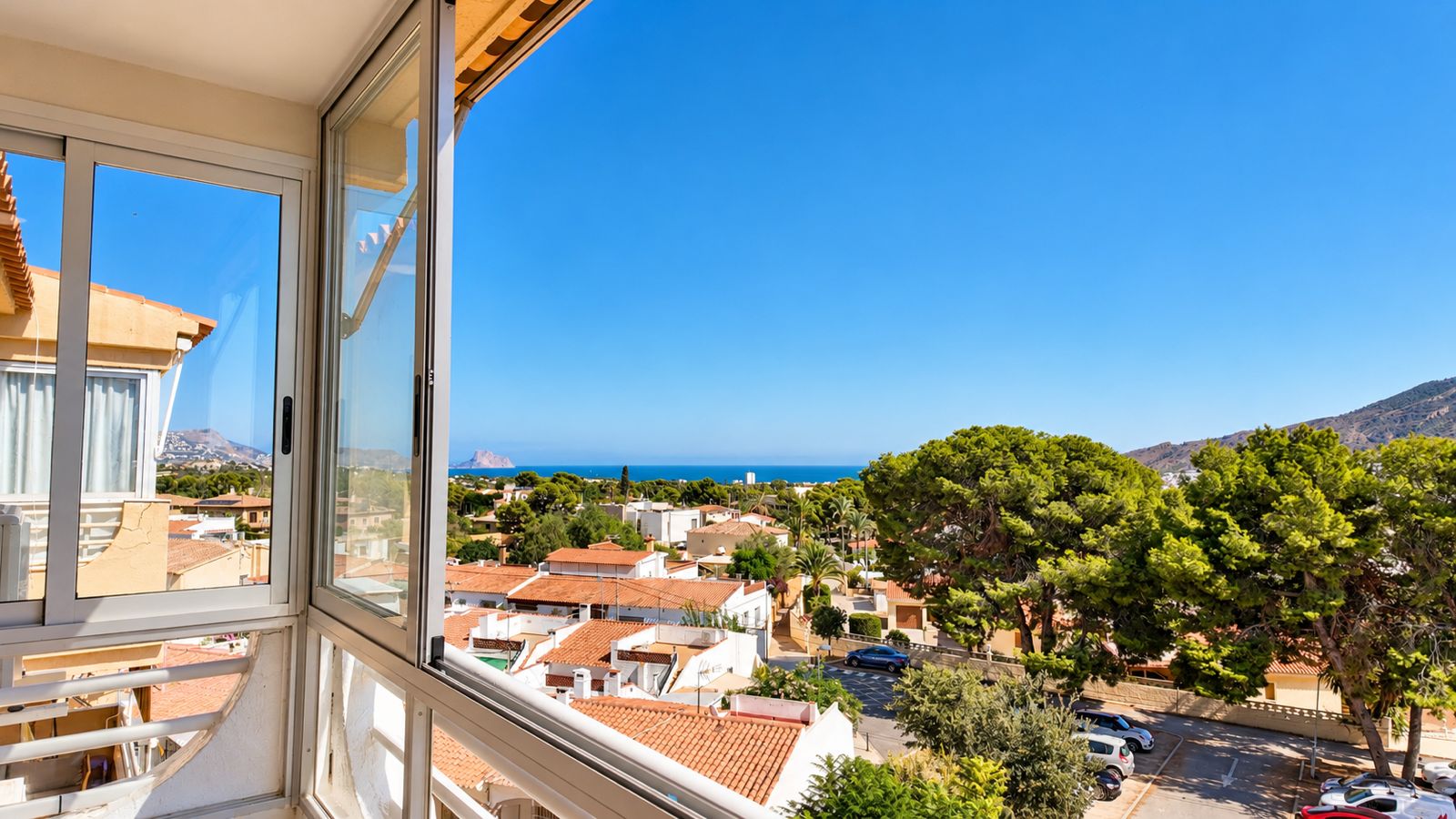 Charming penthouse in Alfaz del Pi