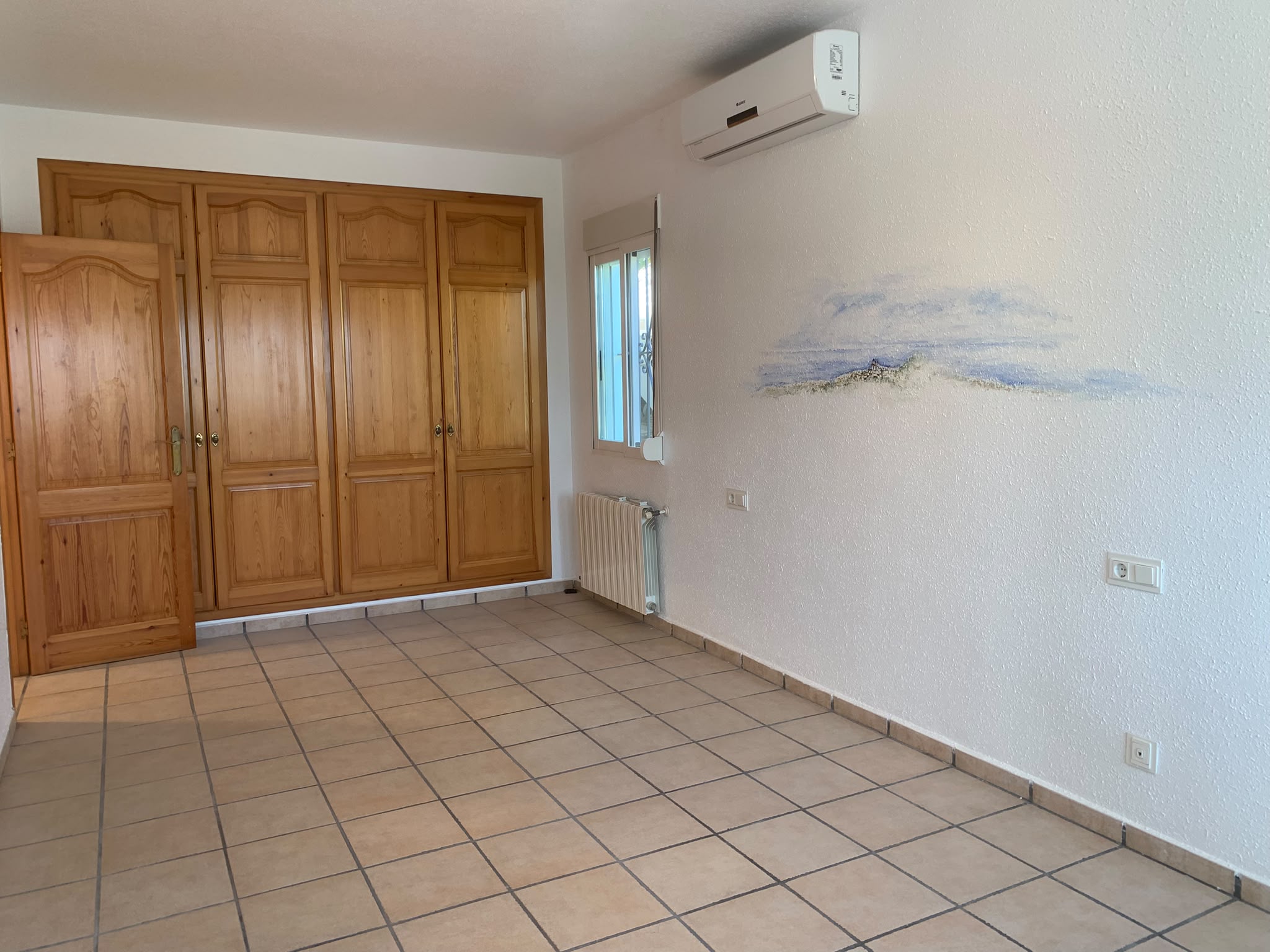 Moderne frittstående villa med hav- og fjellutsikt i Bello Horizonte, La Nucía