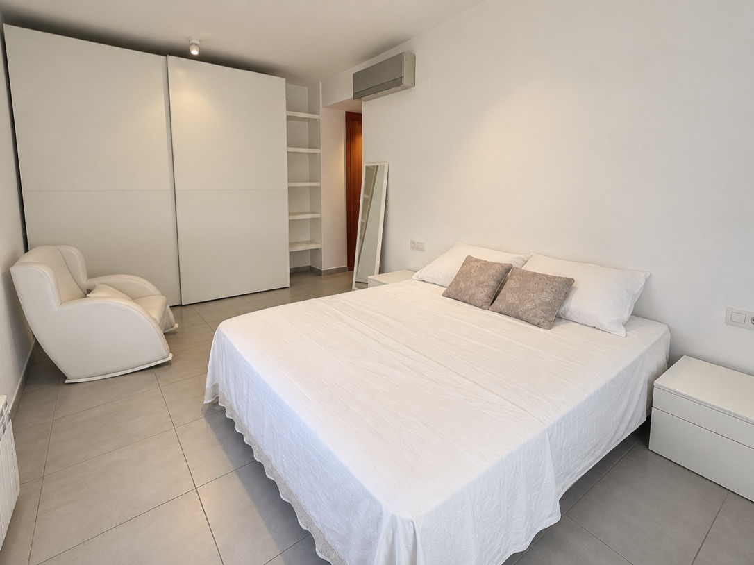 Preciosa villa moderna con piscina privada y vistas al mar en Albir