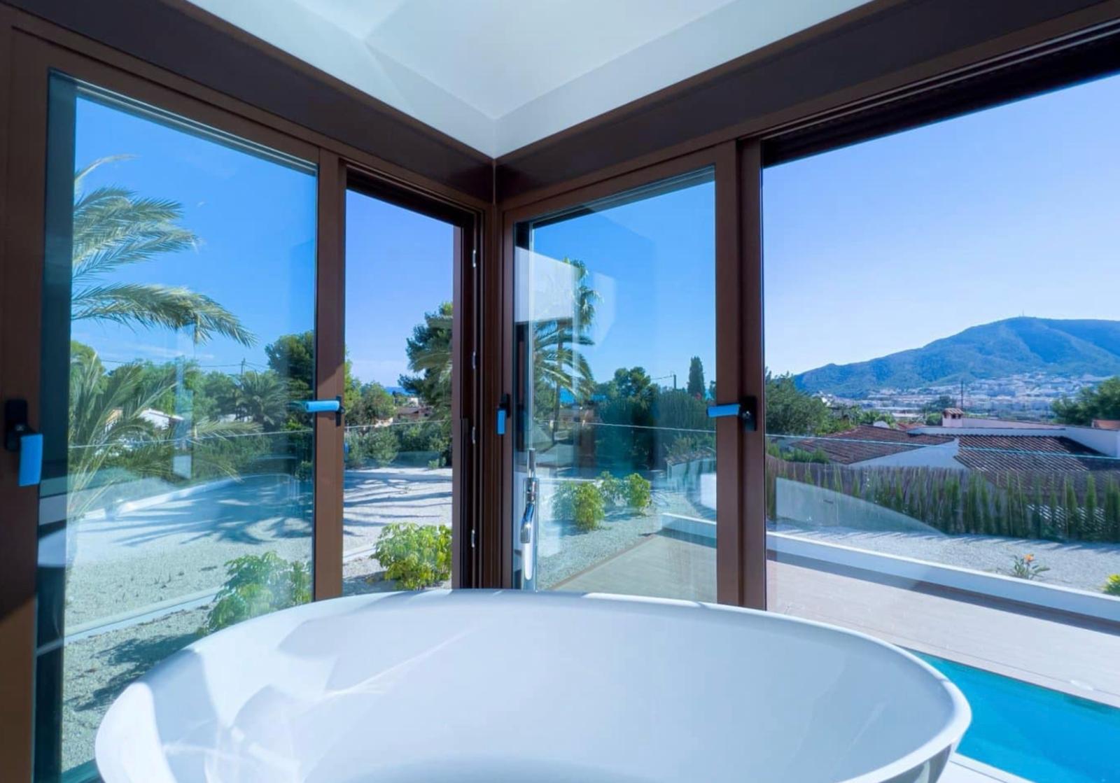 Beautiful luxury detached villa in El Planet in Altea