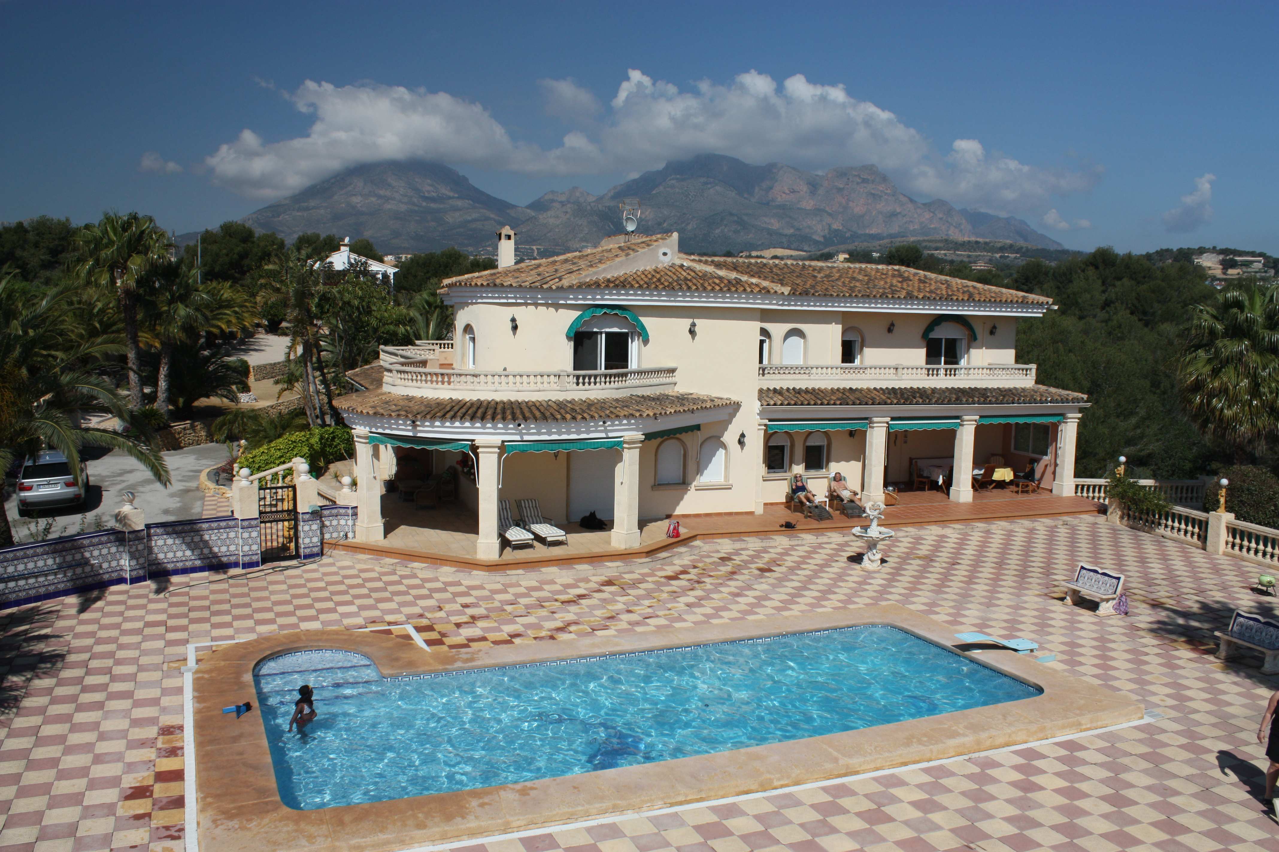 Schöne Villa in der Nähe der Stadt Alfaz del Pi