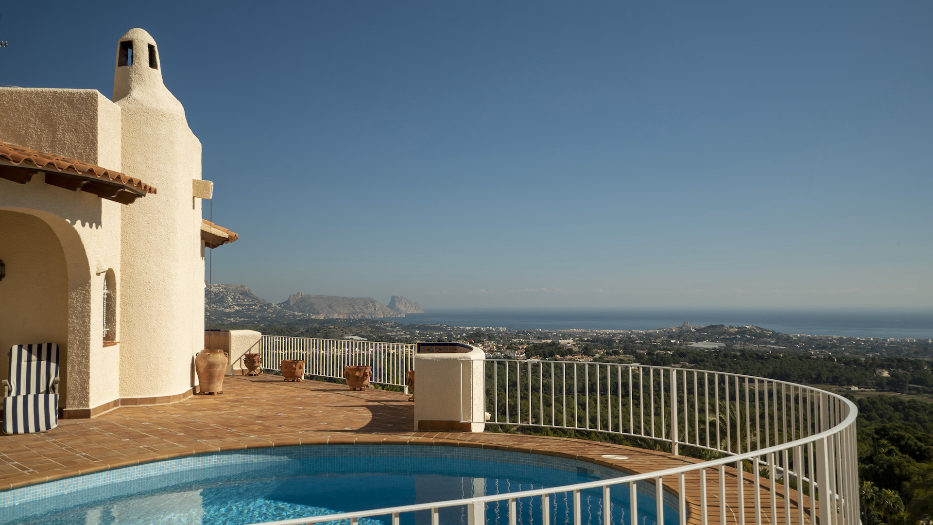 Magnificent detached Villa with Stunning views in Alfaz del Pi