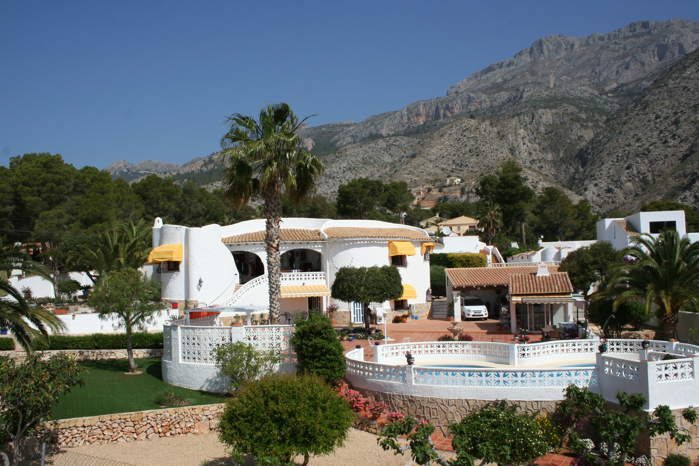 Pittoreske villa in Ibiza-stijl in Paraiso Altea